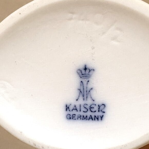 VTG AK Kaiser Germany Bisque White Porcelain Floral Vase - Picture 11 of 11